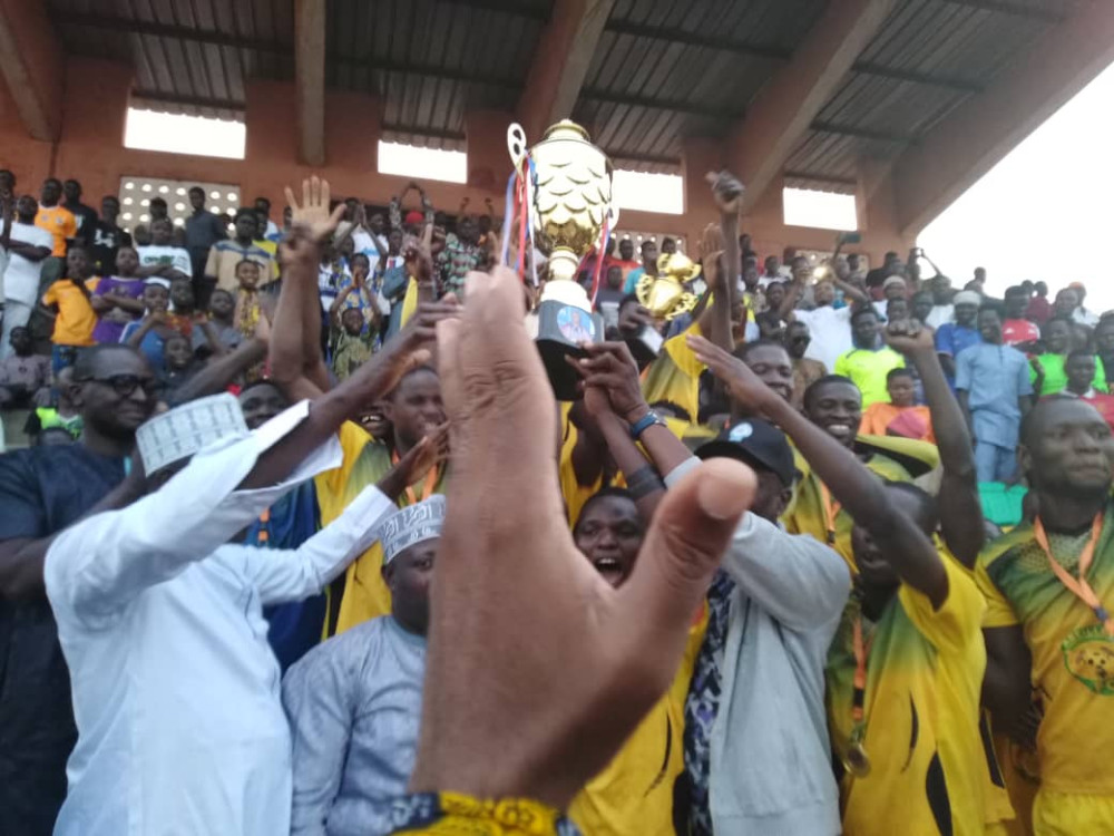 Abeilles Fc de Kilir vainqueur de l'édition 2025 du tournoi non-violence à Djougou parrainé par El Hadj Ali Yaro Sourakatou