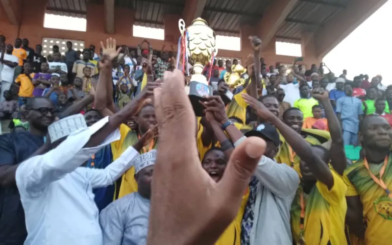 Abeilles Fc de Kilir vainqueur de l'édition 2025 du tournoi non-violence à Djougou parrainé par El Hadj Ali Yaro Sourakatou