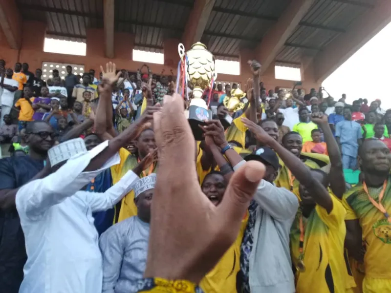 Abeilles Fc de Kilir vainqueur de l'édition 2025 du tournoi non-violence à Djougou parrainé par El Hadj Ali Yaro Sourakatou