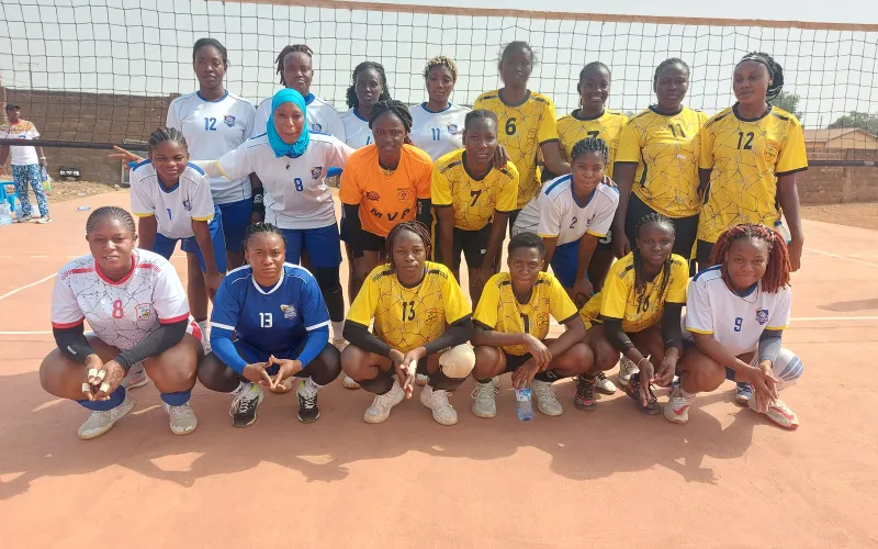 Dynamic VBC dame de Djougou donne une leçon de volleyball à Allada Olympique ce 15 Février 2025 à Djougou.