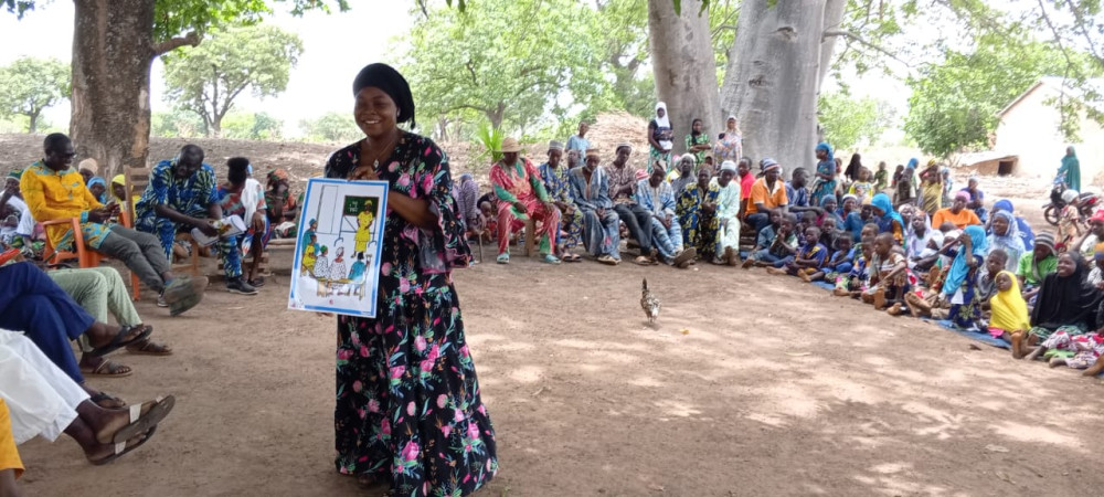Sensibilisation Communautaire à Koua Sowolo : ONG TOSTAN et ses Partenaires Locaux en Action pour le Bien-être Communautaire