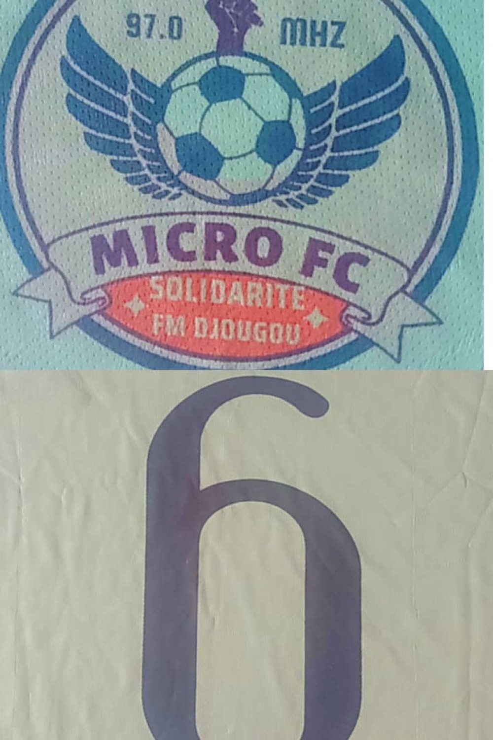 Micro FC reçoit un nouveau jeu de maillots grâce à Ali Yaro Sourakatou